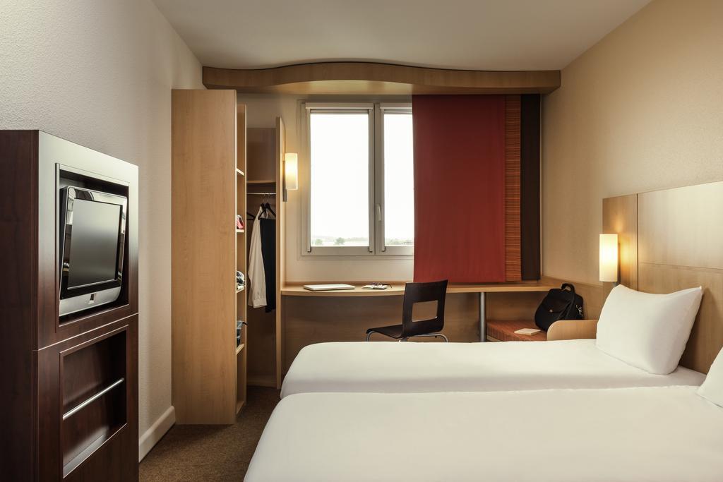 Ibis Rambouillet Hotell Rom bilde