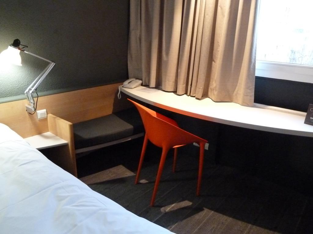 Ibis Rambouillet Hotell Eksteriør bilde