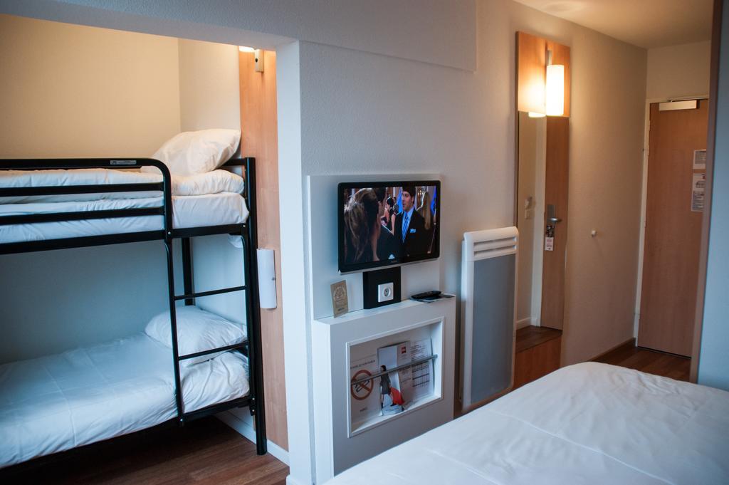 Ibis Rambouillet Hotell Eksteriør bilde
