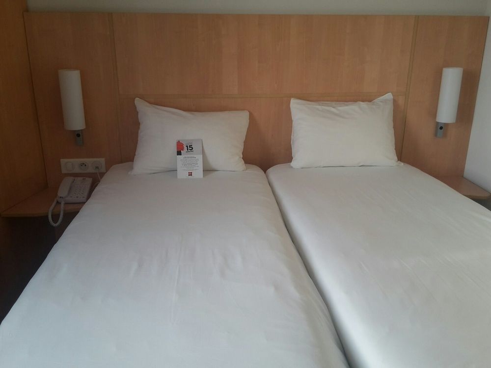Ibis Rambouillet Hotell Eksteriør bilde
