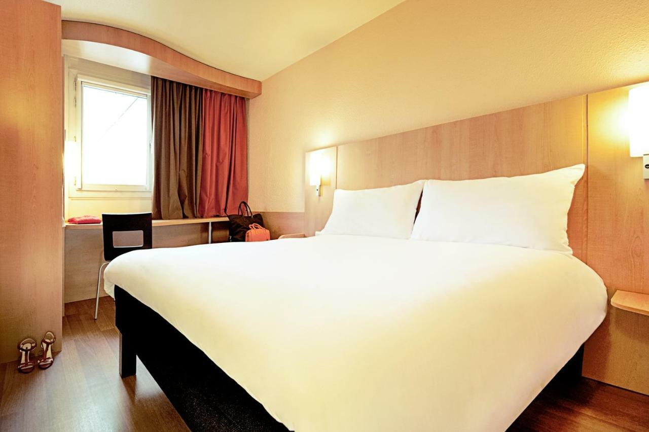 Ibis Rambouillet Hotell Eksteriør bilde